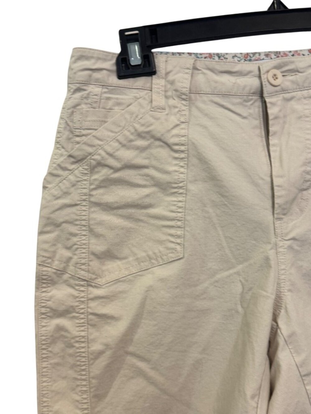 Coldwater Creek Womens Beige Cargo Bermuda Shorts Size 12 Adjustable Cuffs - Picture 8 of 8